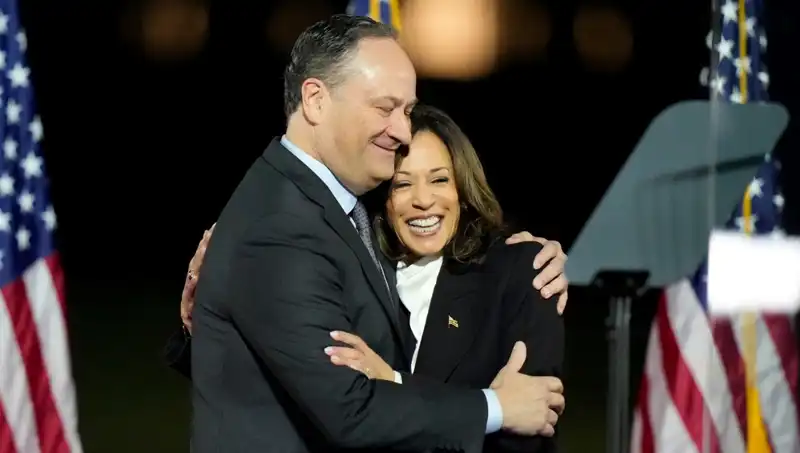 Trump'ın Kamala Harris'in Eşine Gönderdiği Şok Duyuru