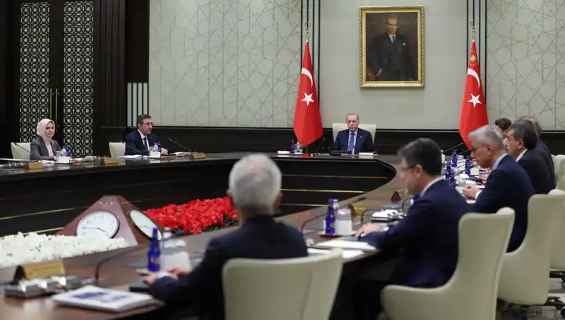 Kabine Üyelerinden 1 Mayıs İçin Önemli Mesajlar Geldi