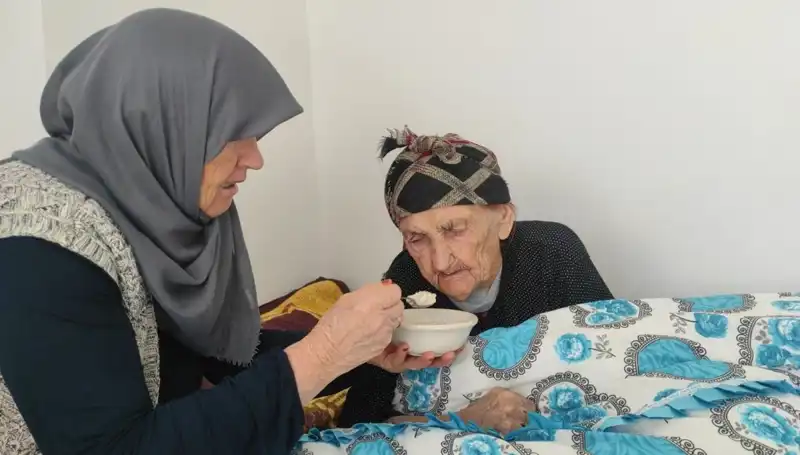 102 Yaşındaki Kezik Nine’nin Sağlıklı Yaşam Sırrı: Hangi Besin?
