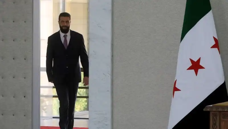Fransa, Suriye'nin Yeniden İnşası İçin Stratejik Adımlar Atacak
