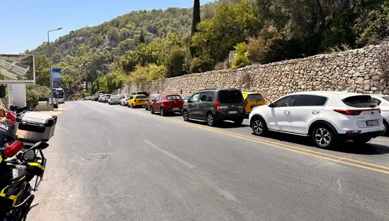 Fethiye-Ölüdeniz Yolunda Tatilciler İçin Üç Kilometrelik Kuyruk, Neden Bu Kadar Yoğun?
