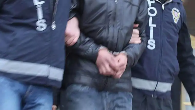 Konya'da Dolandırıcılık Şebekesine Büyük Darbe: 13 Gözaltı ve Tutuklama