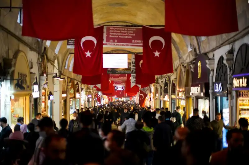 Kapalıçarşı'da 100 Milyon Liralık Vurgun: Güçlü Koruma ve Lüks Toplantılar