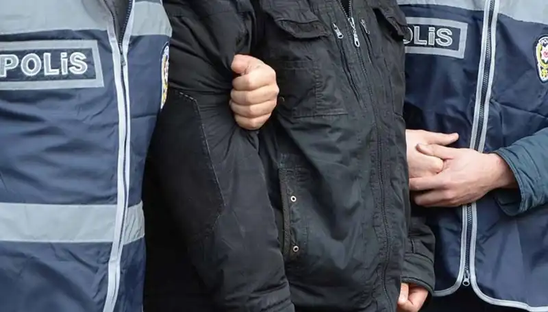 İstanbul'da "Huzur" Operasyonu: 1.035 Gözaltı ile Güvenlik Önlemleri Artıyor
