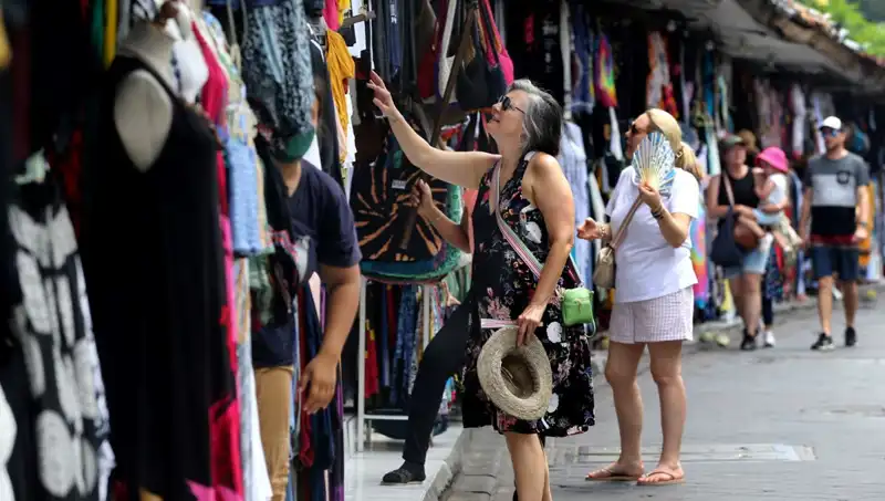 Bali'de Turistlere Kıyafet Yasağı: Yeni Düzenlemeler Uygulanıyor!