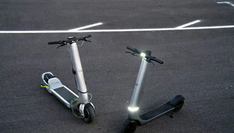 Elektrikli Scooter Devrimi: Hız Sınırlarını Aşan Yeni Model Trafikten Men Edildi!