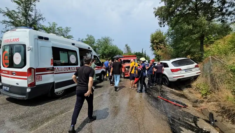 Sakarya’da Kamyonet ile Cip Çarpıştı: 4 Çocuk Yaralı!