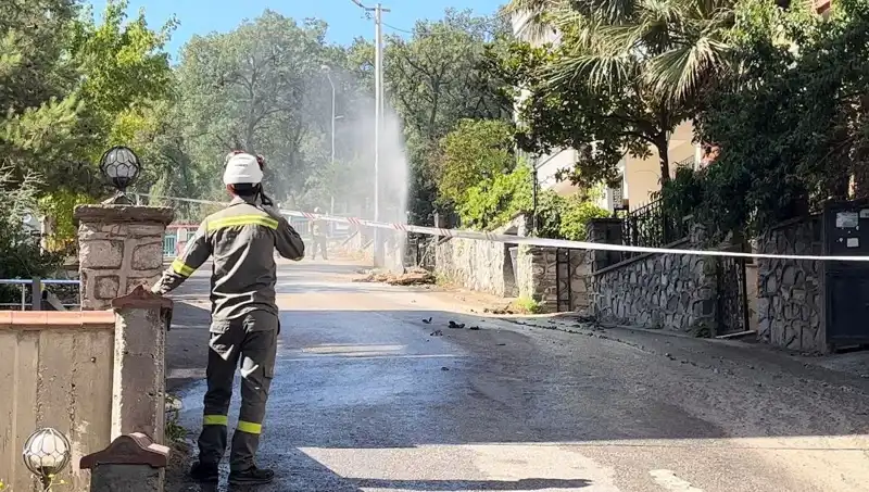 Bursa'da Doğalgaz Patlaması: Üç İşçi Yaralandı, Olayın Sebepleri Araştırılıyor