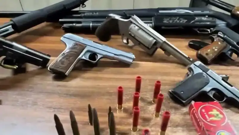 İzmir'de Yasa Dışı Silah Ticareti Operasyonu: 1 Kişi Tutuklandı!