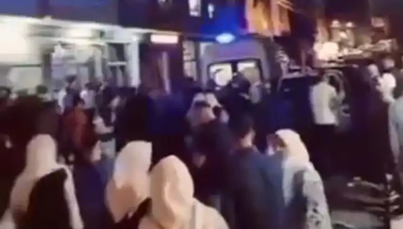 Balkondan Düşen 14 Yaşındaki Kader'in Durumu Ciddi, Hayatı Tehlikede!