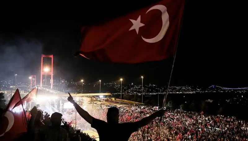 15 Temmuz'un Anısına: "En Uzun Gece" Temsili Külliye’de Sahnelenecek