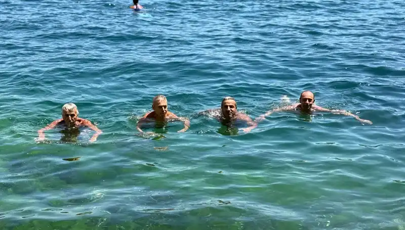 Sıcak Havalarda Sahil Keyfi: Termometreler 36 Dereceyi Gösterdi!