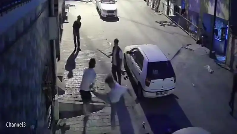 Başakşehir'de Taşlı Sopalı Kavga: Mahallede Gergin Anlar Yaşandı