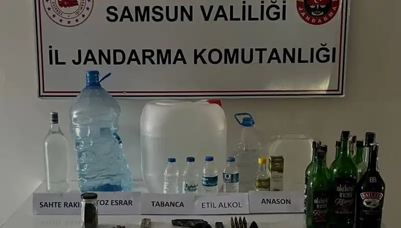 Samsun'da Gerçekleştirilen Operasyonda Litrelerce Sahte İçki Ele Geçirildi!
