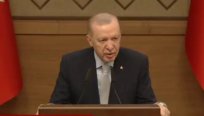 Erdoğan'dan Sert Mesaj: "Milleti Provokasyonla Oyalayan Gazeteci Olmaz!"